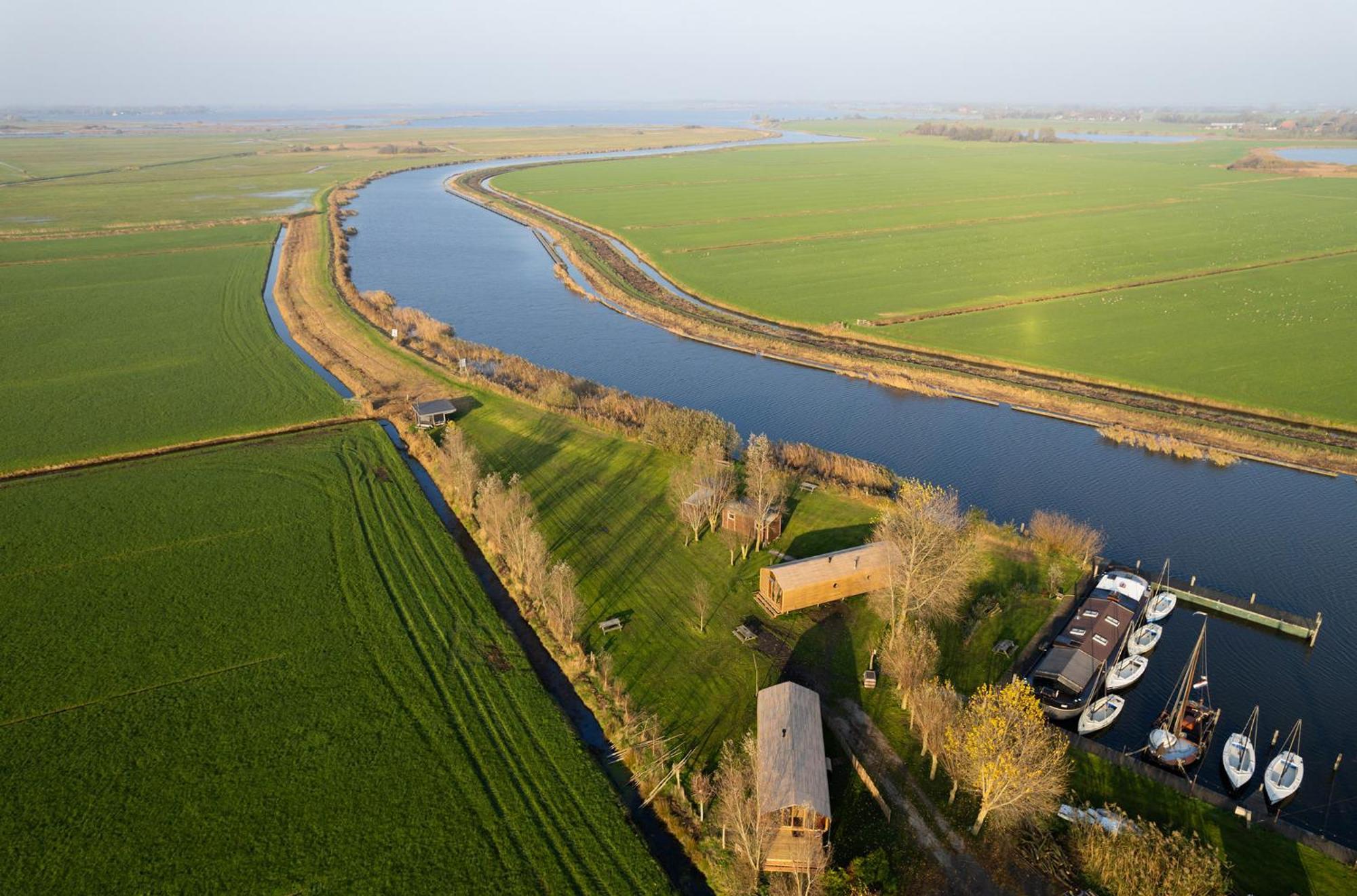 Bed and Breakfast Rufus Aan Het Water Boornzwaag over de Wielen Экстерьер фото
